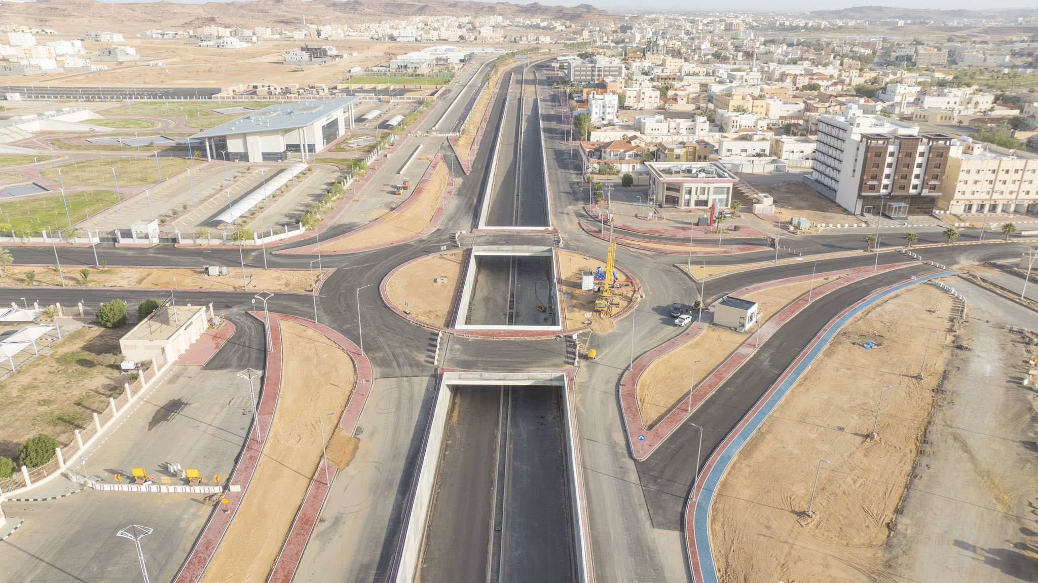  إنجاز 90% من مشروع جسر ونفق طريق الملك خالد بسكاكا
