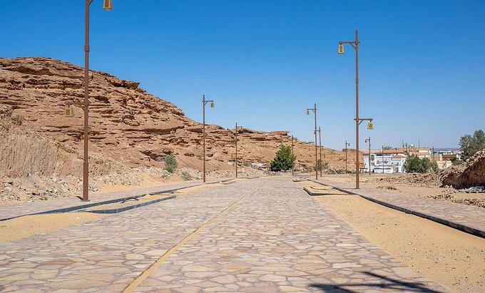  أمانة الجوف تواصل تنفيذ أعمال مشروع تطوير محيط قلعة زعبل الأثرية بقيمة 8 ملايين ريال