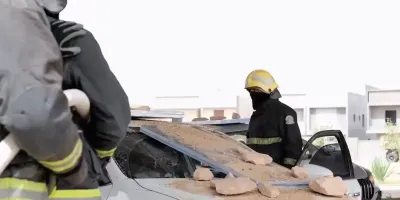 أمانة منطقة الجوف تنفذ فرضية ميدانية لانهيار جزئي لجسر في سكاكا
