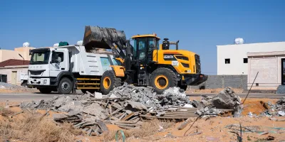  أمانة الجوف ترفع 51 ألف طن من الأنقاض والمخلفات بسكاكا خلال 6 أشهر